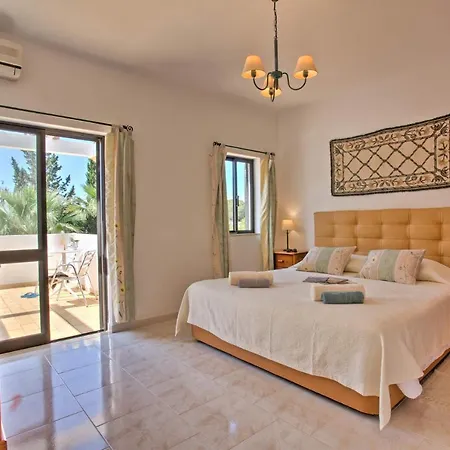 Candida By * Vale do Lobo