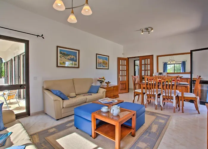 Candida By * Vale do Lobo